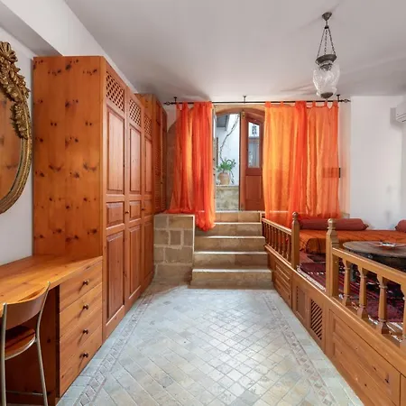 Venetoklis Lindos (Rhodes)